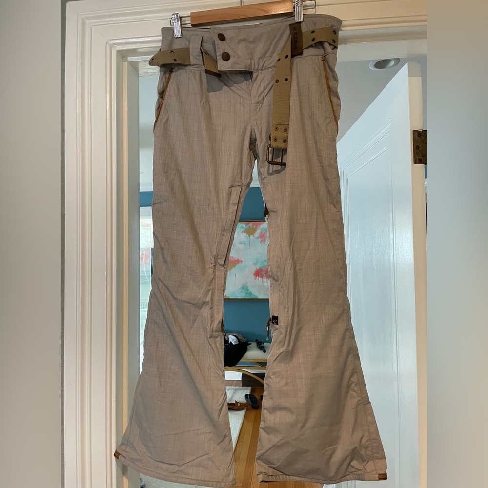 Holden light gray women’s ski pants size small